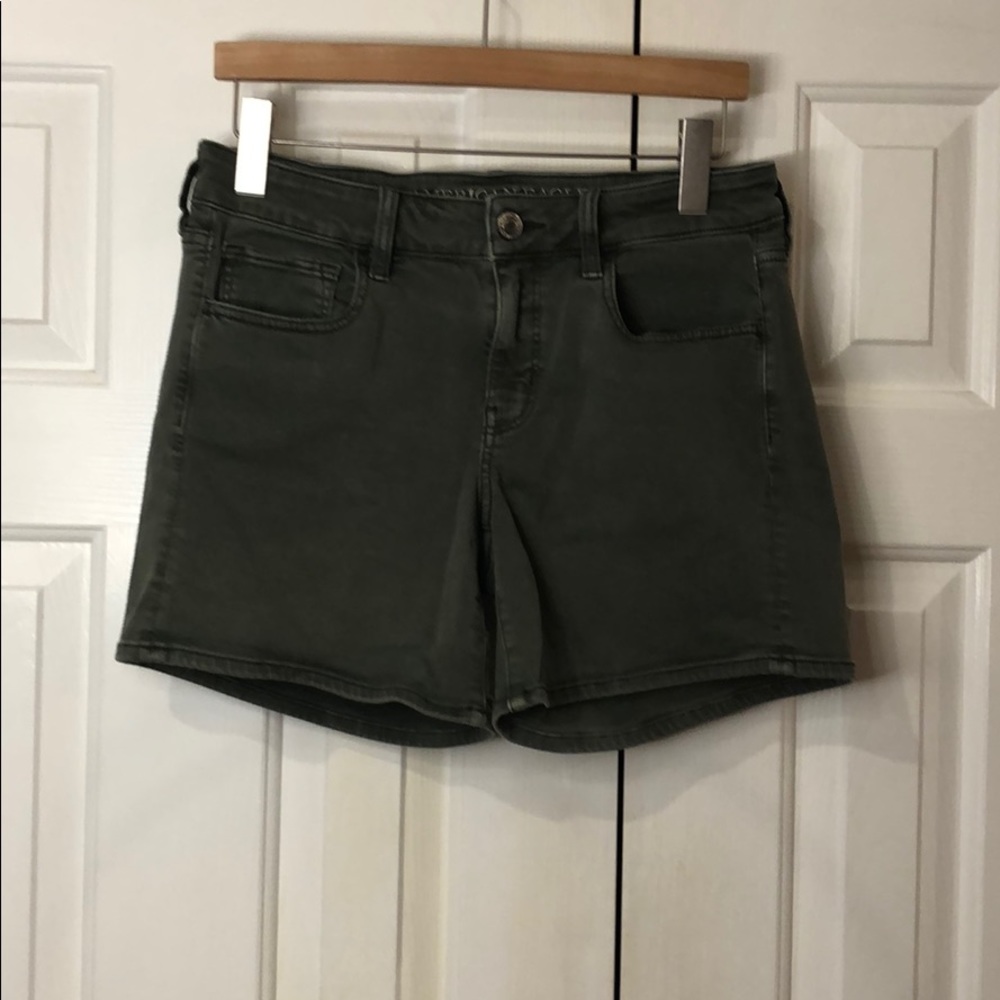 American Eagle super stretch midi denim shorts